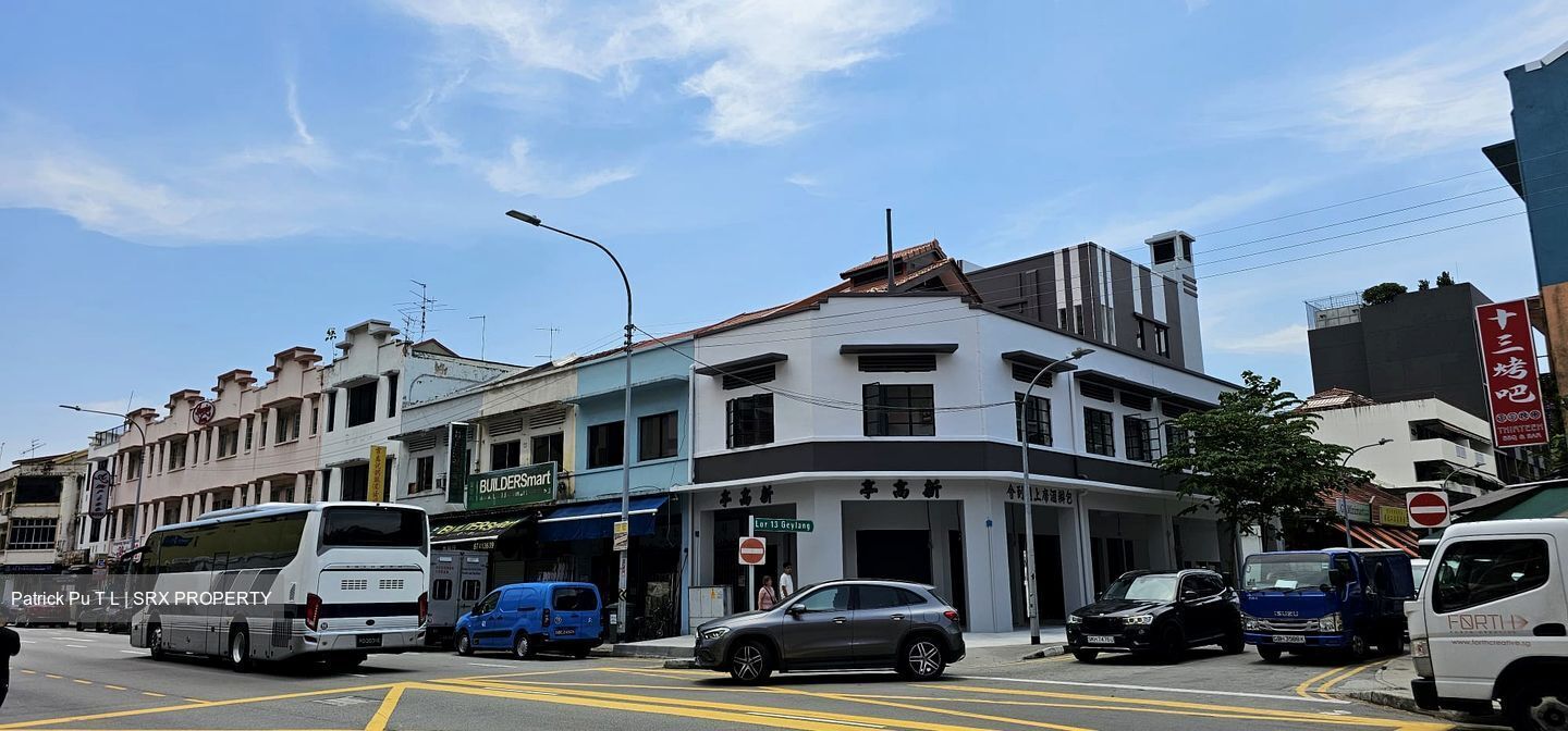 Sims Avenue (D14), Shop House #486364231